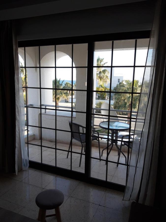 La Veranda Sea View Apartments Larnaca Exterior foto