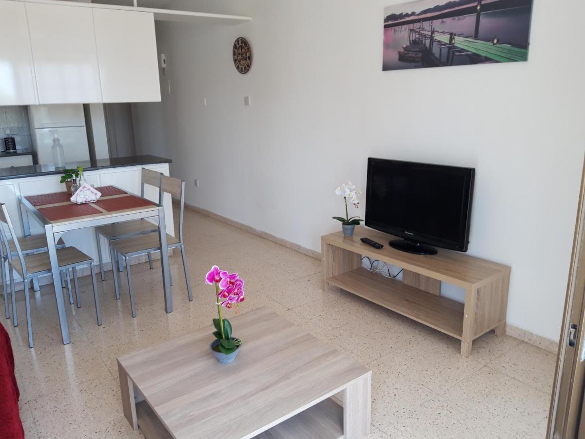 La Veranda Sea View Apartments Larnaca Exterior foto
