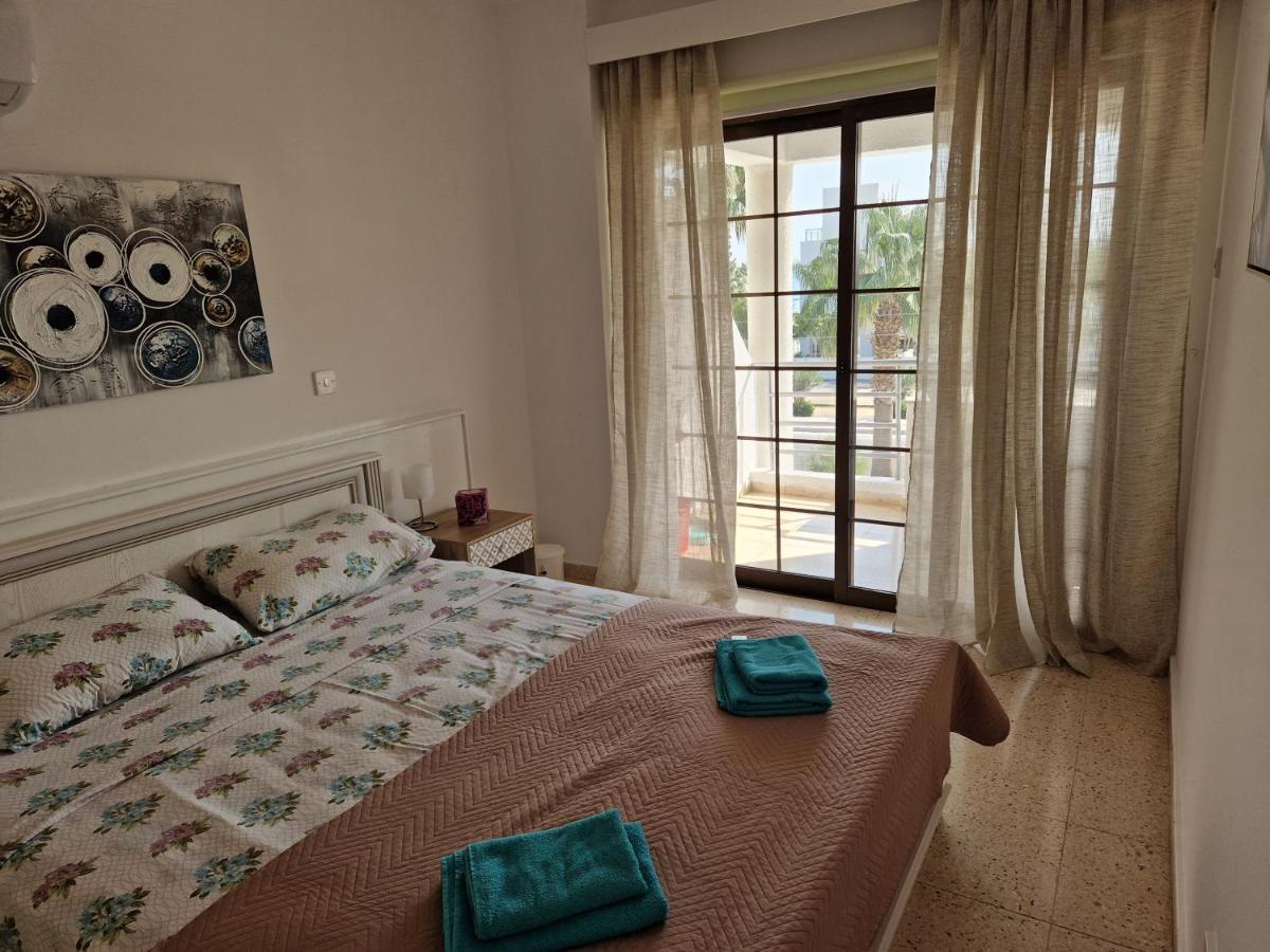 La Veranda Sea View Apartments Larnaca Exterior foto