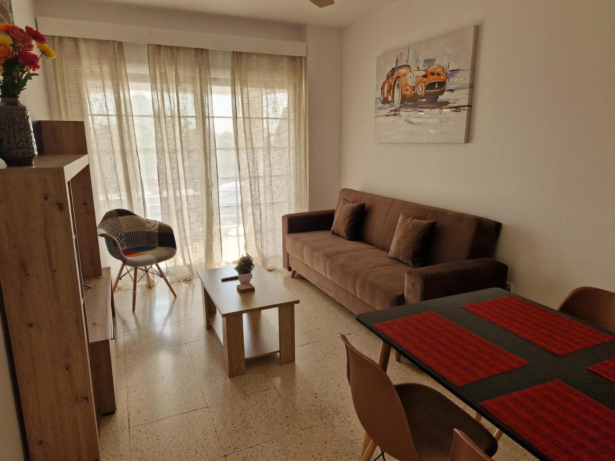 La Veranda Sea View Apartments Larnaca Exterior foto